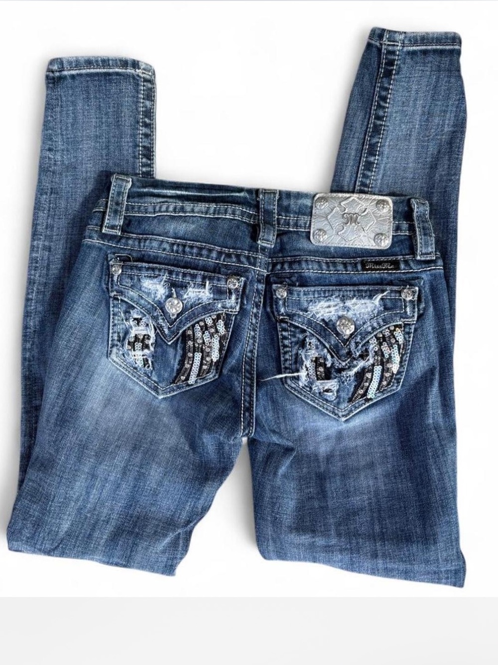 Y2K Miss Me angel wings sparkly embroidered blue Jeans ripped mid rise skinny 24